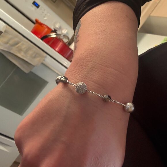 Elegant Swarovski Bracelet - 75$ OBO - Picture 1 of 5